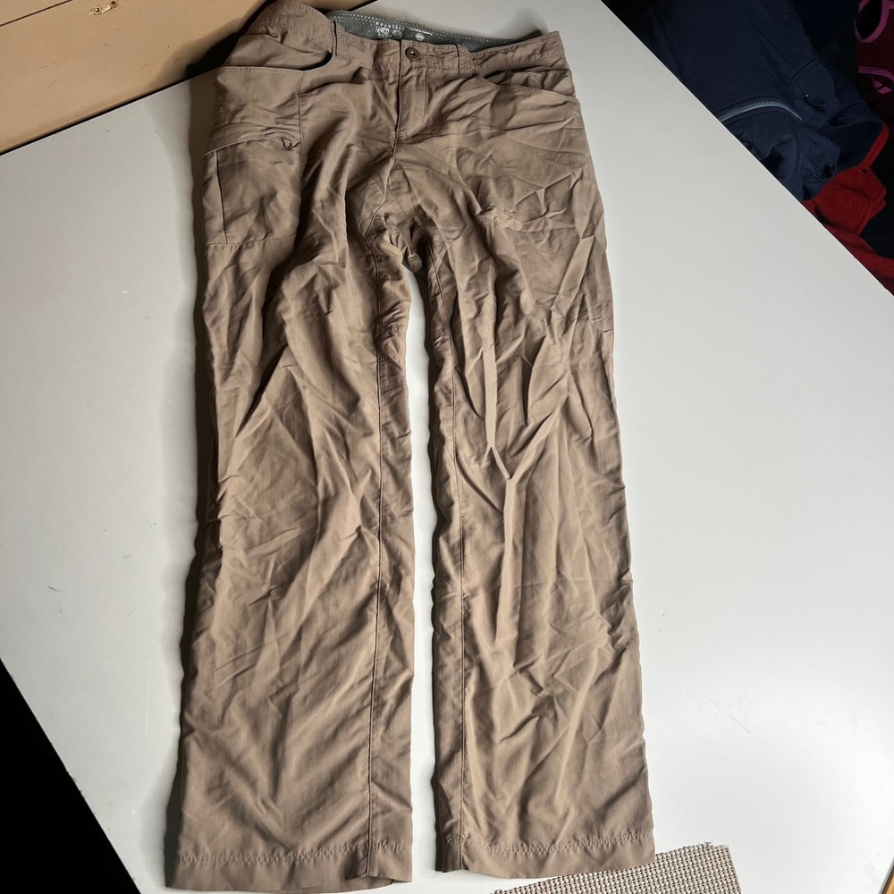 Mountain Hardwear Womens Tan Nylon Hiking Pants Straight Leg Size 6/30 Trail